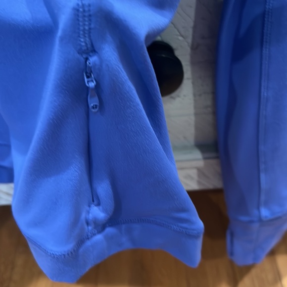 Lululemon It’s Rulu Long Sleeve - Picture 4 of 5